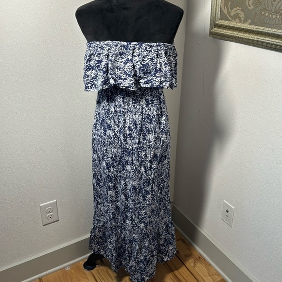 Cotton On Sz M blue print ruffle off the shoulder smocked bodice maxi dress - Picture 1 of 6